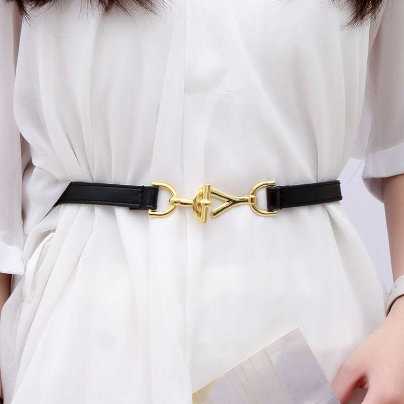 ベルト レディース レザーベルト 華奢なゴールド金具付きレザーベルト