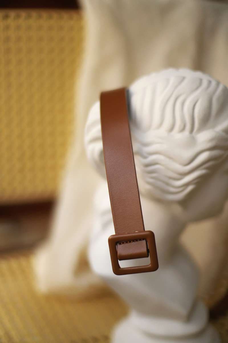 ベルト レディース レザーベルト シンプル細身バックルベルト